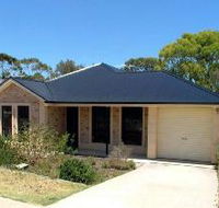 The Kookaburra - Accommodation Main Beach