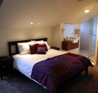 Merlot  Verdelho - Accommodation Main Beach