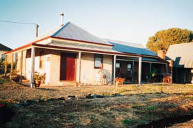 Bethany Cottage - Accommodation Main Beach 0