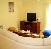 The Liteva Beach House - Accommodation Main Beach