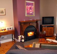 Willowbrook Cottages - Accommodation Main Beach