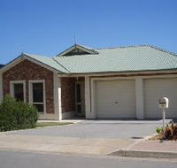 Roo's Place - Accommodation Main Beach