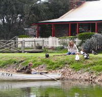 Stonewell Cottages and Vineyards - Accommodation Main Beach