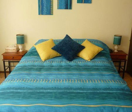 Oaklands Beach House - Accommodation Main Beach 2