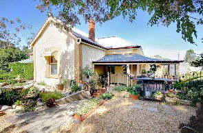 Barossa Valley Retreat - Accommodation Main Beach 4