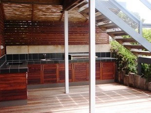 The Shore - Accommodation Main Beach 3