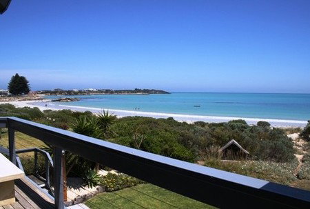 The Shore - Accommodation Main Beach 4