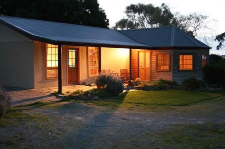 Nowhere Else Cottage - Accommodation Main Beach 4