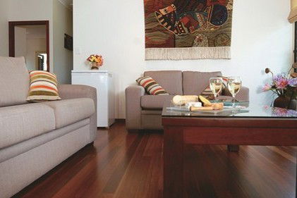 Bed And Breakfast Lure Inn - Accommodation Main Beach 1