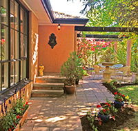 Adelaide Hills Retreats - Villa Lemoni - Accommodation Main Beach