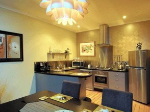 Riverview Rise Retreats - Accommodation Main Beach 6