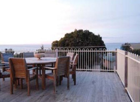 Anroka - Accommodation Main Beach 2