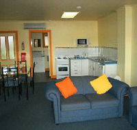 Smugglers Rest - Accommodation Main Beach