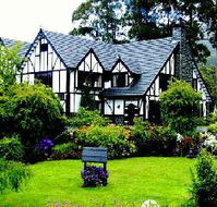 Fox and Hounds Inn - Accommodation Main Beach