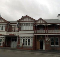 Lords Hotel - Accommodation Main Beach