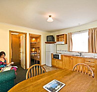 Leisureville Caravan Park - Accommodation Main Beach