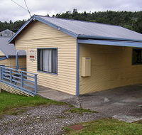 George's Cottage - Accommodation Main Beach