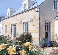 Mulberry Cottage Unique BB and Grannie Rhodes Cultural Heritage Shows - Accommodation Main Beach