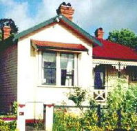 Duck House - The - Accommodation Main Beach