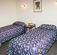 Mt Lyell Motor Inn - Accommodation Main Beach