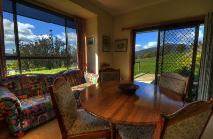 Plovers Ridge Country Retreat - Accommodation Main Beach 5