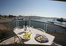 Beauty Point Waterfront Hotel - Accommodation Main Beach 2