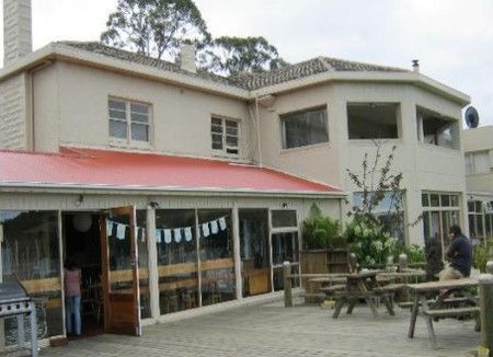 Oyster Cove Inn - Accommodation Main Beach 1