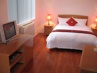 Island Eden - Accommodation Main Beach 1