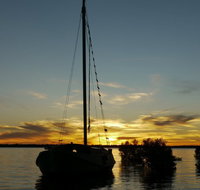 Rainbow Waters Holiday Park - Accommodation Main Beach