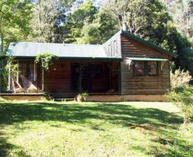 Red Dog Retreat - Accommodation Main Beach 0