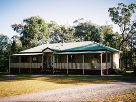 Applegarth Bed And Breakfast - Accommodation Main Beach 0