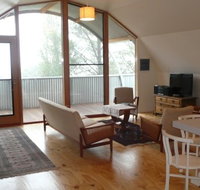 Surveyor's Hill Bed and Breakfast - Accommodation Main Beach