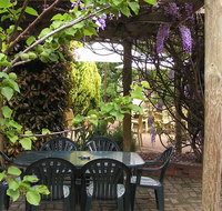 Emeu Inn Bed  Breakfast - Accommodation Main Beach