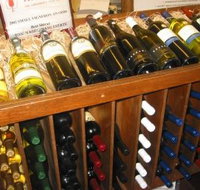 Warrenmang Vineyard  Resort