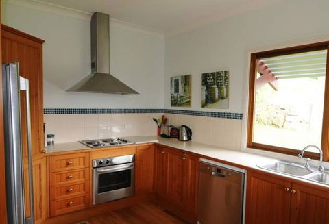 Blue Roo House - Accommodation Main Beach 0