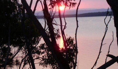 By The Beach B And B Holiday Apartments - Accommodation Main Beach 5