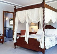 Melville House - Accommodation Main Beach