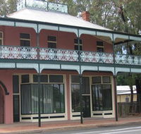 Bourke Apartments - Accommodation Main Beach