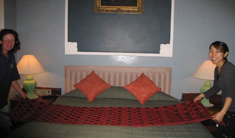 Bourke Apartments - Accommodation Main Beach 1