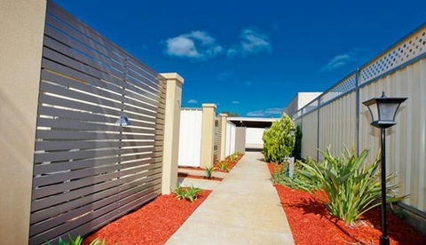 112 Olive Holiday Corporate Apartments - Accommodation Main Beach 0