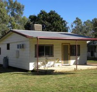 Cockatoo Cottage - Pooncarie - Accommodation Main Beach