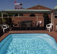 Country Manor Motor Inn - Accommodation Main Beach