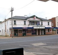 Globe Hotel Bombala - Accommodation Main Beach