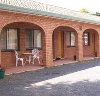 Cooma Country Club Motor Inn - Accommodation Main Beach
