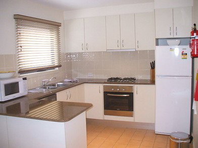 Snowbound Chalets - Accommodation Main Beach 4