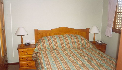 Melaleuca Retreat - Accommodation Main Beach 2