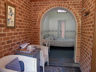 Araluen Old Courthouse Bed And Breakfast - Accommodation Main Beach 2