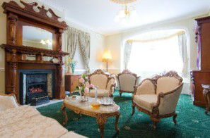 Briardale Bed And Breakfast - Accommodation Main Beach 3