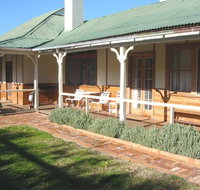 Gundagai Historic Cottages Bed and Breakfast - Accommodation Main Beach