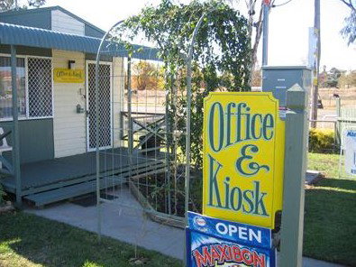 Junee Tourist Park - Accommodation Main Beach 0